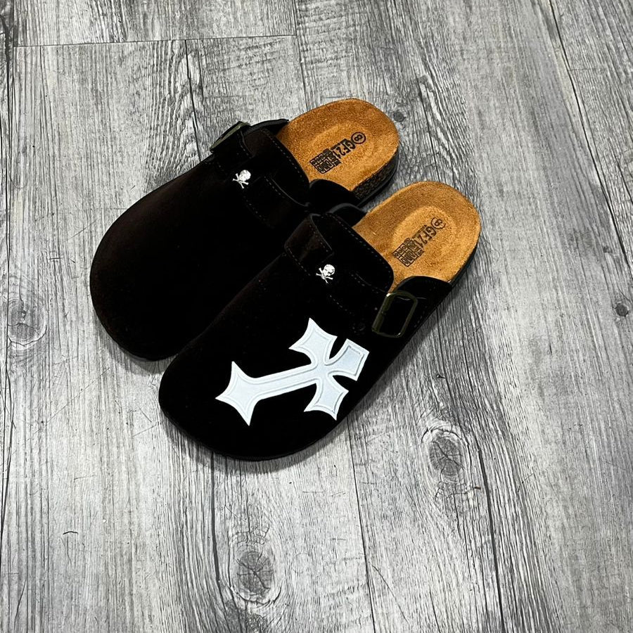 Basic Cross Clogs