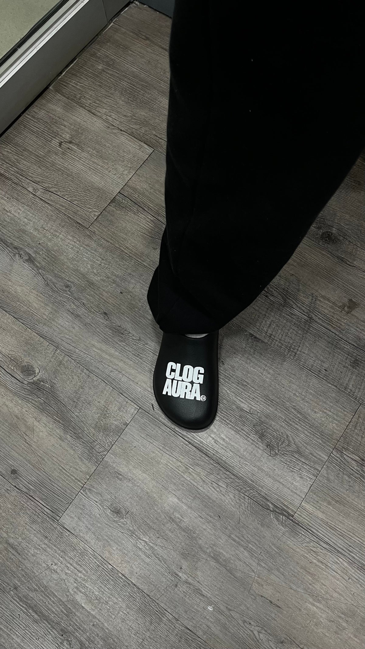 CLOG AURA ESSENTIAL